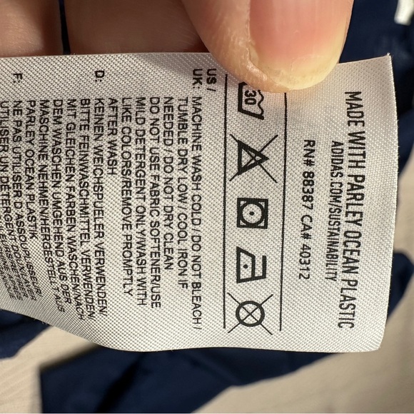 Adidas Bucknell 1/4 zip, size M, Primeblue (made with ocean plastic), collegiate - Picture 13 of 15